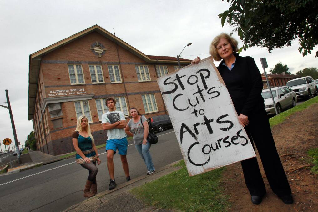 Ann Clark with West Wollongong art students.
