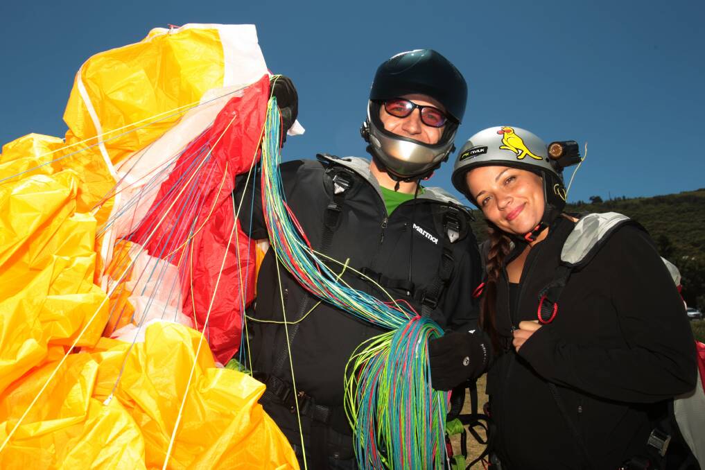 Paragliders Wesley Manzke and Jasminne Decasanove.