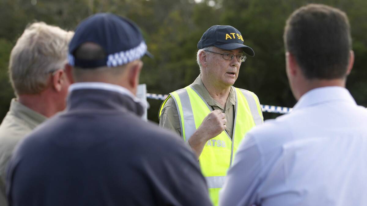 ATSB senior  transport safety office Greg Madden supervising the investigation at Bulli Tops. Picture: AUSTRALIAN TRANSPORT SAFETY BUREAU