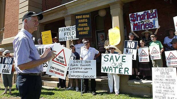Drew Hutton leading a protest outside Singleton courthouse. Picture: Dean Osland.