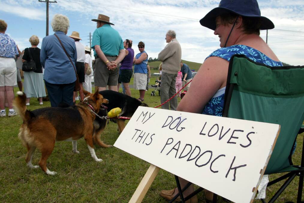 Shellharbour Councillor Michael Smart addresses protesters at the Industrial Road paddock.