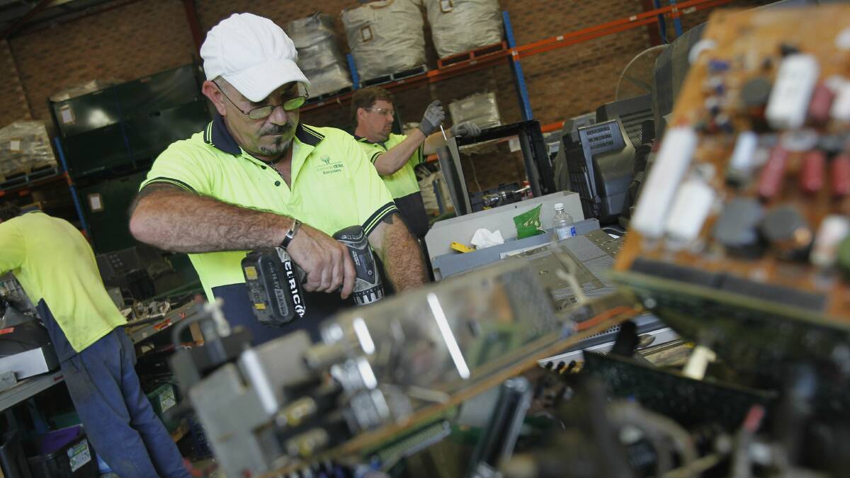 The team at Renewable Recyclers has been recognised for its role in the fight against e-waste. 
