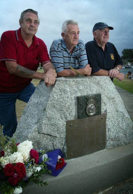 Voyager disaster survivors Peter Howis, John Hannay and Duncan Fletcher at Huskisson.