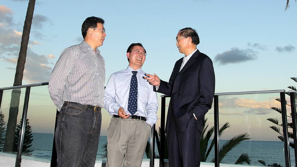 Hua Guo of the CSIRO, Ting Ren of the UOW and China University of Mining and Technology president Shrong Ge. Picture: SYLVIA LIBER