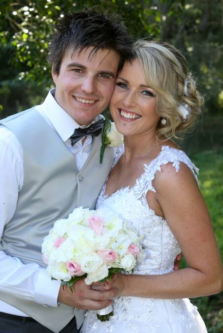October 19: Samantha Dunk and Mitchell Peach were married at Woonona.