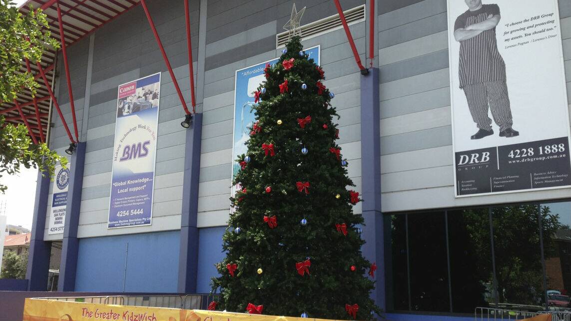 Giant Christmas tree goes up at WEC